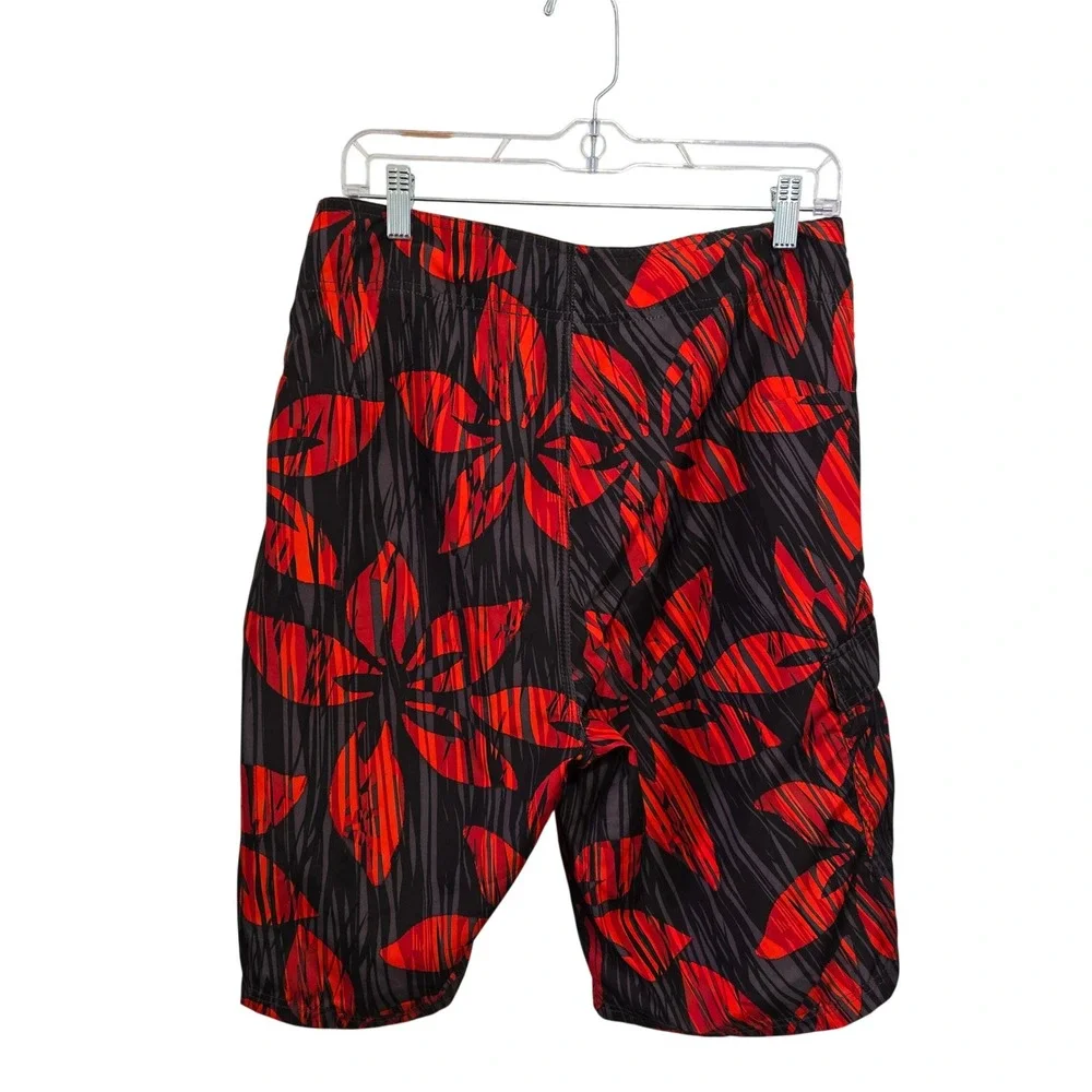 Triangle Riviera Beach Mens Board Shorts Size 32 Red Black Tropical Floral‎ Swim
